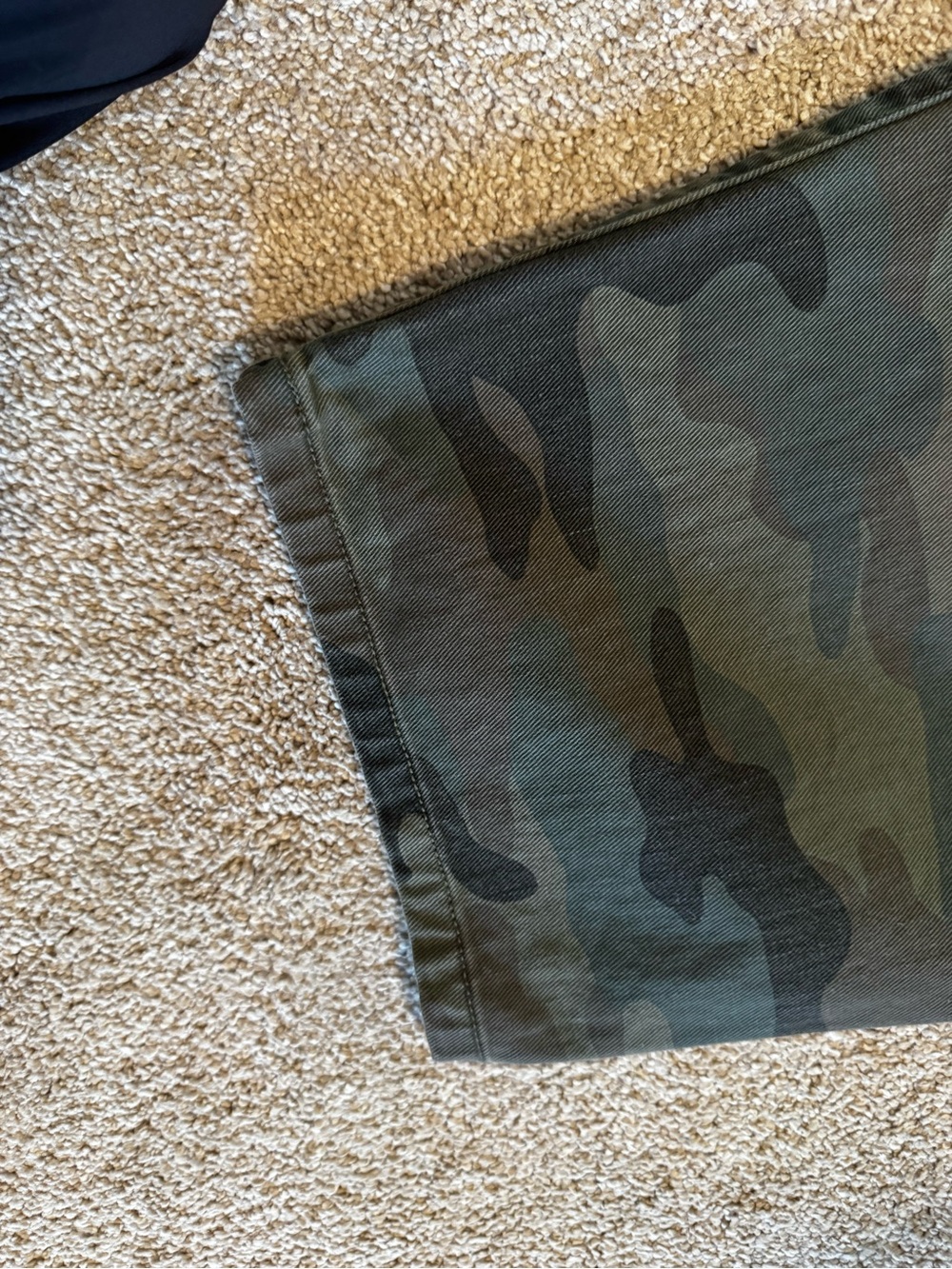 GAP Olive Green Cargo Barrel Pants - Picture 6 of 10